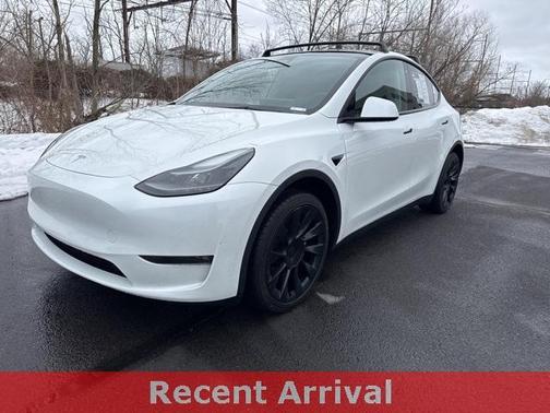 2023 Tesla Model Y Long Range