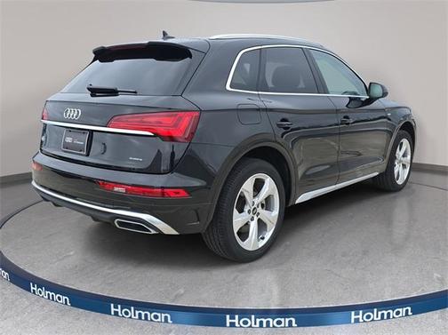 2022 Audi Q5 45 S line quattro Premium