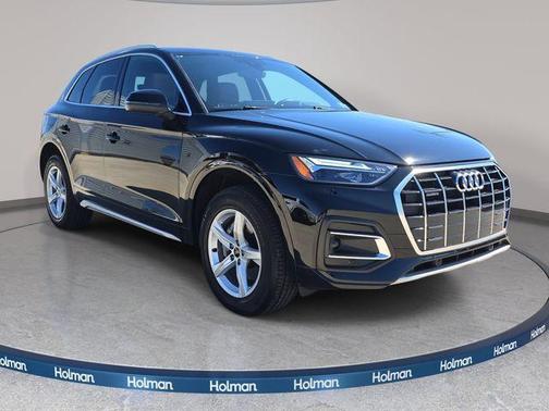 Brilliant Black 2023 Audi Q5 40 Premium