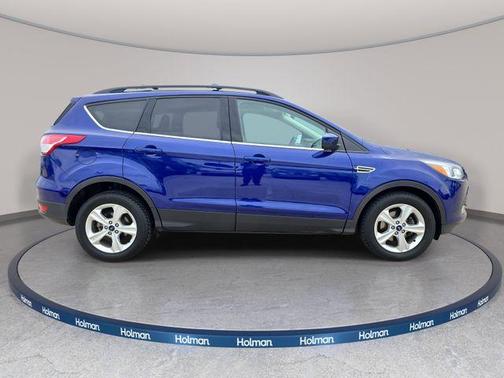Blue 2016 Ford Escape SE