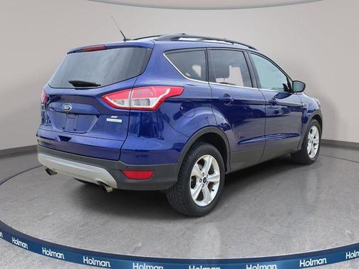 Blue 2016 Ford Escape SE