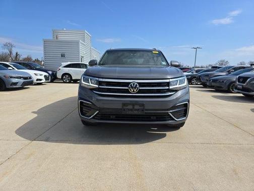 2022 Volkswagen Atlas Cross Sport 2.0T SEL R-Line