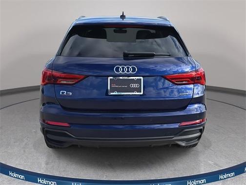 2024 Audi Q3 45 S line Premium