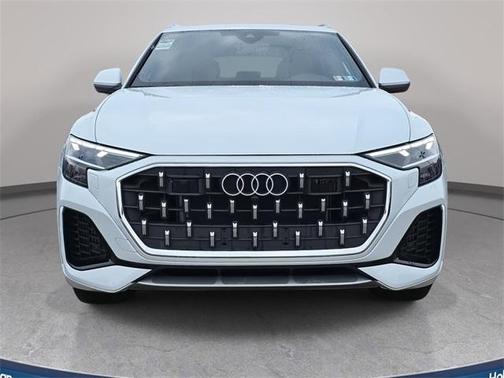 2025 Audi Q8 55 Premium