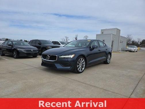 2020 Volvo S60 T5 Momentum