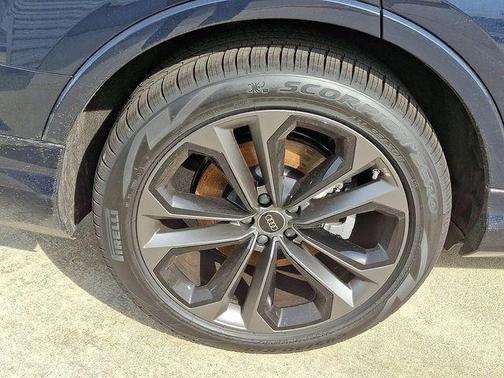 2026 Audi Q7 55 Premium Plus