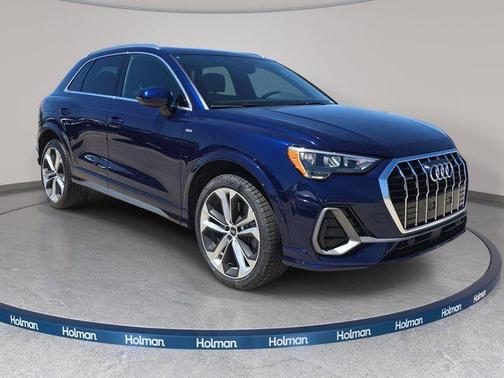 Navarra Blue Metallic 2021 Audi Q3 45 S line Premium