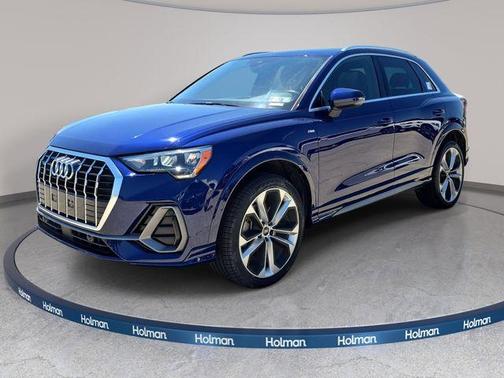 Navarra Blue Metallic 2021 Audi Q3 45 S line Premium