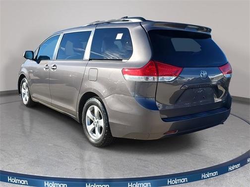 2013 Toyota Sienna LE