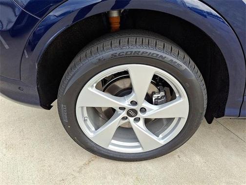 2025 Audi Q5 2.0T quattro Premium