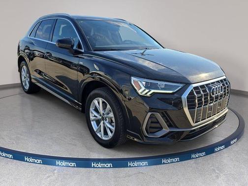 Mythos Black Metallic 2025 Audi Q3 45 S line Premium