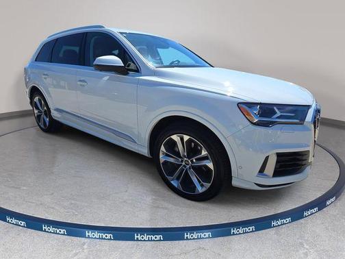 Carrara White 2023 Audi Q7 55 Premium Plus
