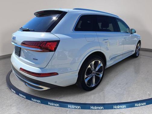 Carrara White 2023 Audi Q7 55 Premium Plus