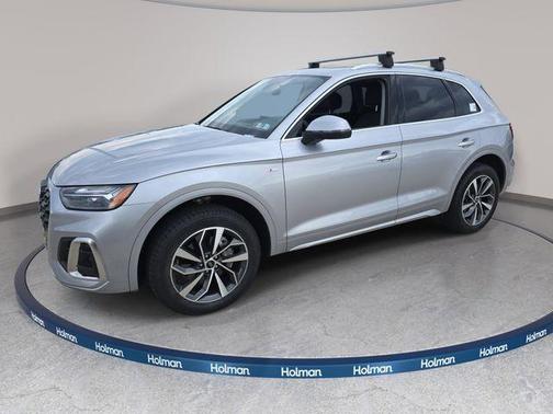 Florett Silver Metallic 2023 Audi Q5 45 S line quattro Premium
