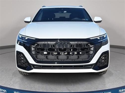 2025 Audi Q8 55 Premium