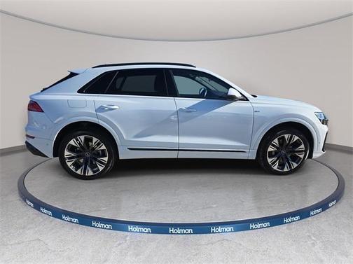 2025 Audi Q8 55 Premium
