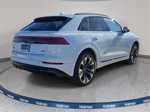2025 Audi Q8 55 Premium