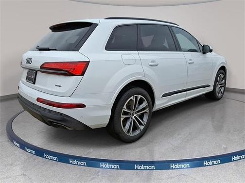 2026 Audi Q7 45 Premium Plus