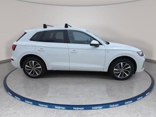 Ibis White 2023 Audi Q5 45 S line quattro Premium