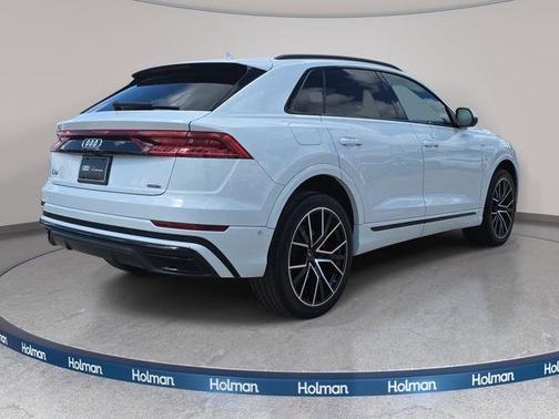 Glacier White Metallic 2023 Audi Q8 55 Premium Plus