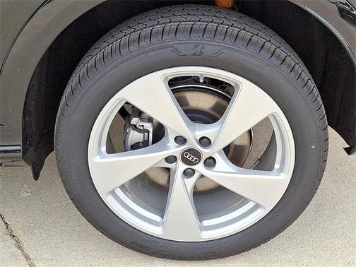 2025 Audi Q5 2.0T quattro Premium