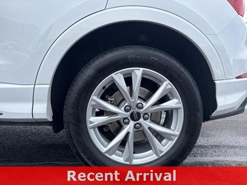 2025 Audi Q3 45 S line Premium