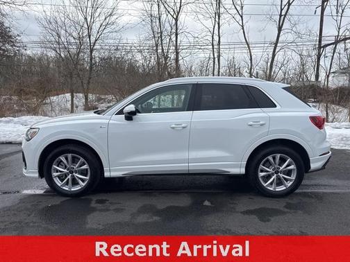 2025 Audi Q3 45 S line Premium