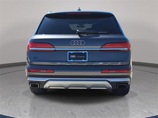 2025 Audi Q7 55 Premium Plus