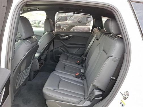 2026 Audi Q7 55 Premium Plus
