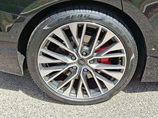 2025 Audi S6 e-tron Premium