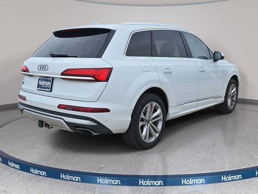 2025 Audi Q7 55 Premium Plus