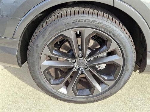 2026 Audi Q7 55 Prestige