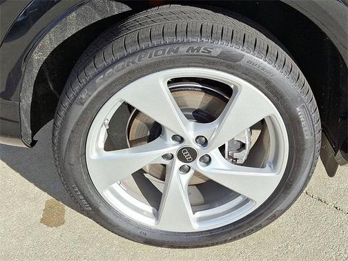 2025 Audi Q5 2.0T quattro Premium