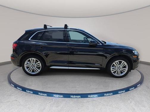 Mythos Black Metallic 2019 Audi Q5 2.0T Premium Plus