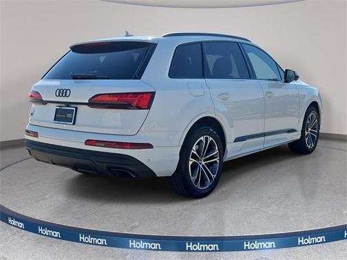 2025 Audi Q7 45 Premium Plus