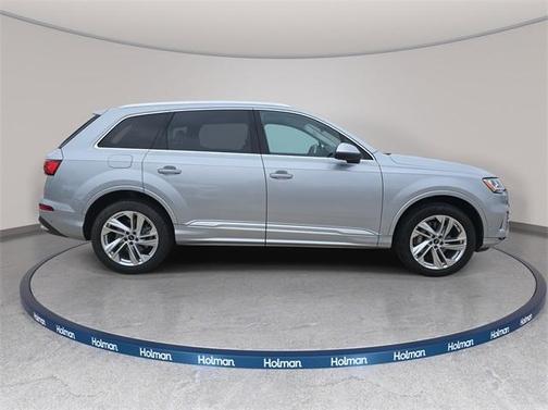 2022 Audi Q7 55 Premium Plus