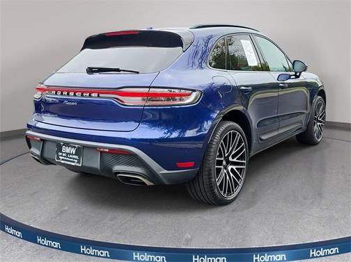 2022 Porsche Macan Base