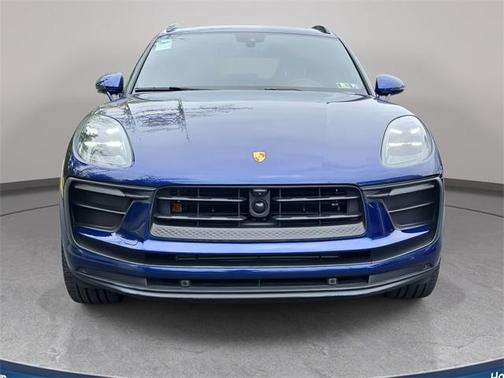 2022 Porsche Macan Base