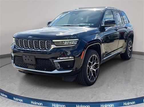 2022 Jeep Grand Cherokee Summit