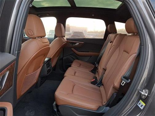 2026 Audi Q7 45 Premium Plus