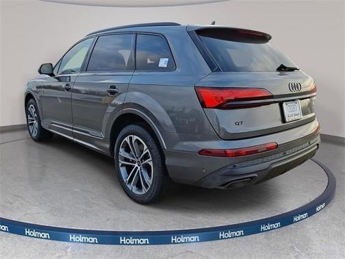 2026 Audi Q7 45 Premium Plus
