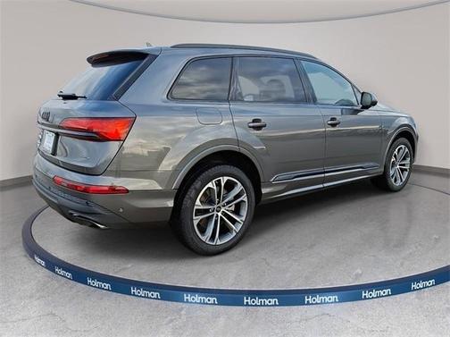 2026 Audi Q7 45 Premium Plus