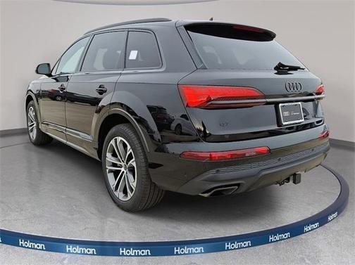 2026 Audi Q7 45 Premium