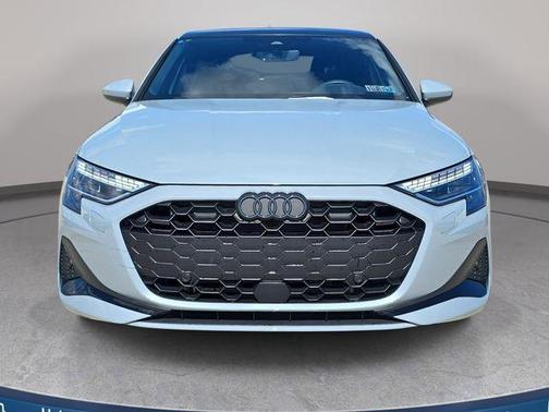 Arrow Gray Pearl Effect 2025 Audi A3 2.0T Premium