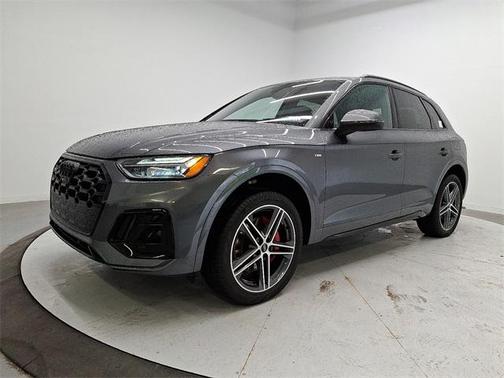 2024 Audi Q5 Premium Plus 55 TFSI e S line quattro S tronic