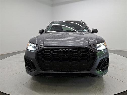 2024 Audi Q5 Premium Plus 55 TFSI e S line quattro S tronic