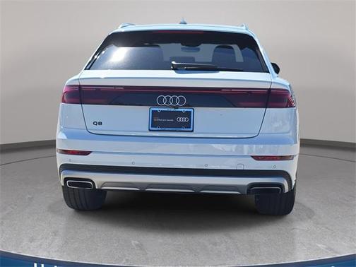 2025 Audi Q8 55 Premium