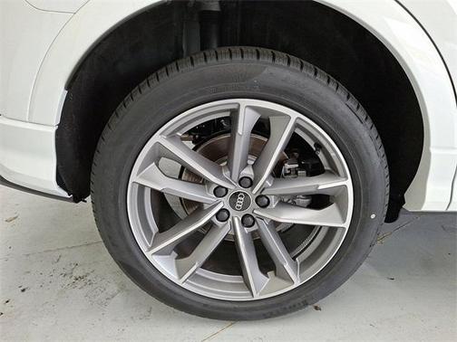 2025 Audi Q3 45 S line Premium