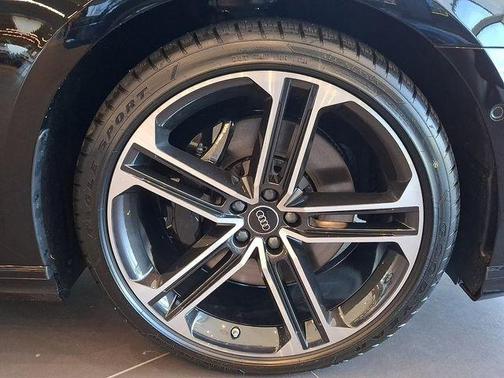 Mythos Black Metallic 2026 Audi A8 L 55