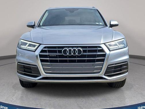Florett Silver Metallic 2018 Audi Q5 2.0T Tech Premium